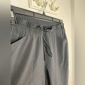 JJill Athletic capris small